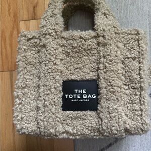Marc Jacobs Teddy The Tote Bag (Small)